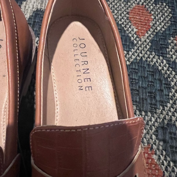 Journee Collection 7.5 loafers. Worn once. - Picture 3 of 3